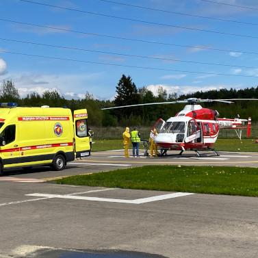 Вертолет эвакуировал пациента, пострадавшего в ДТП на 36 км Новорижского шоссе