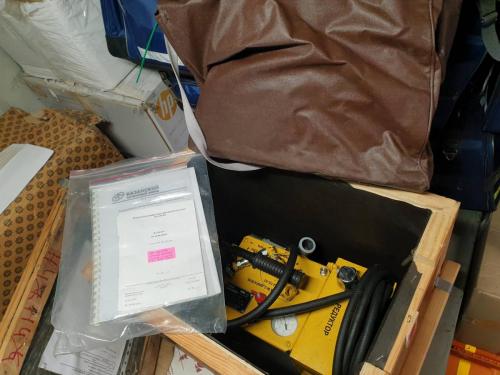 Приспособление для заправки редуктора